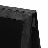 čierny drevený stojan