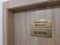 Malé PLASTOVÉ tlačené tabuľky o hrúbke 5 mm.
