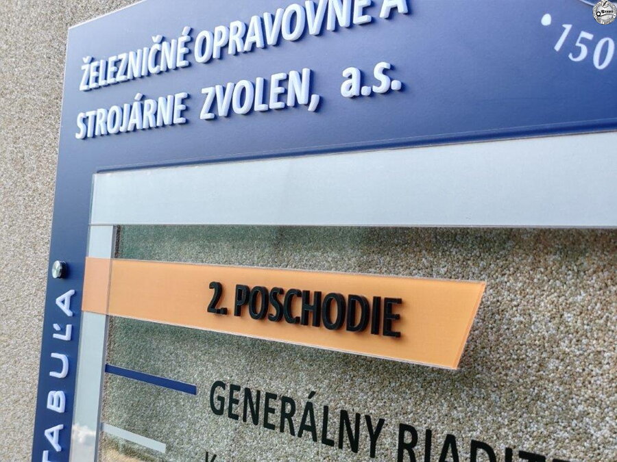 Výroba orientačnej a informačnej reprezentačnej tabule na stenu podľa Vašej požiadavky. 